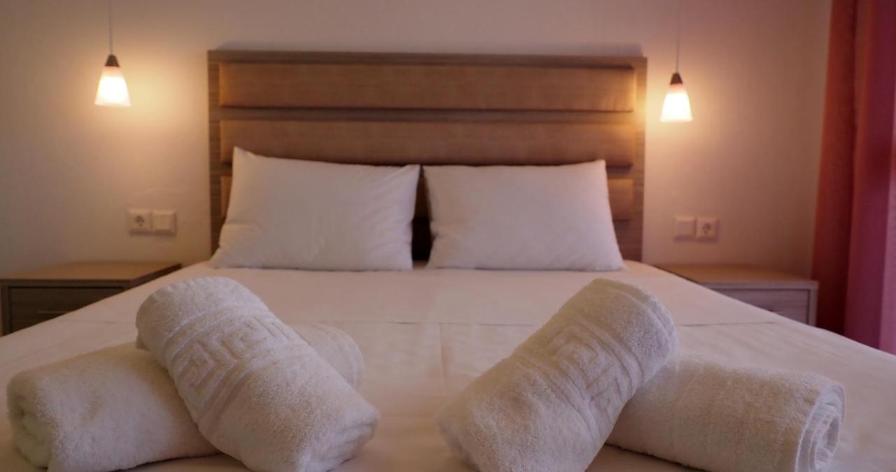 Valiant Sea Aparthotel Kriopigi Ngoại thất bức ảnh