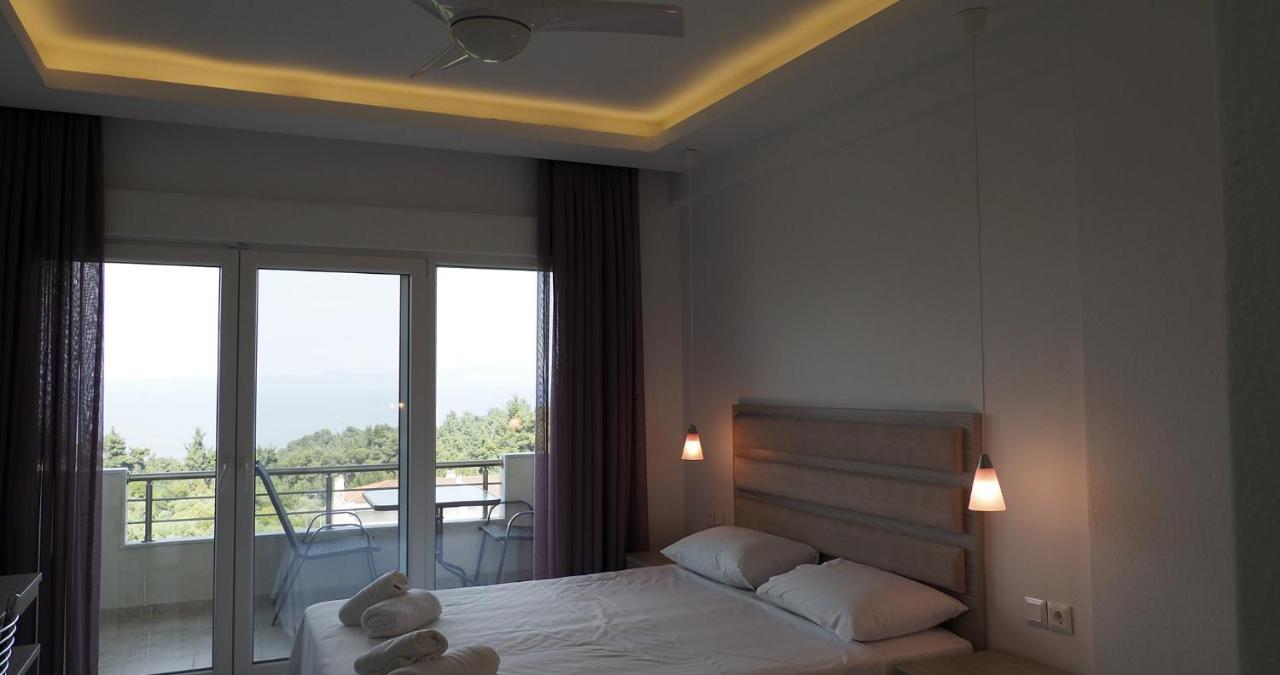 Valiant Sea Aparthotel Kriopigi Ngoại thất bức ảnh