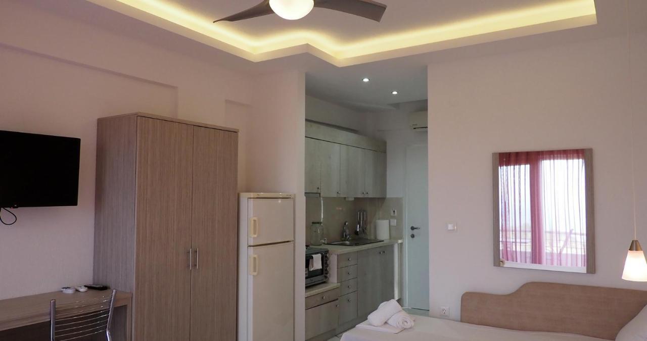 Valiant Sea Aparthotel Kriopigi Ngoại thất bức ảnh