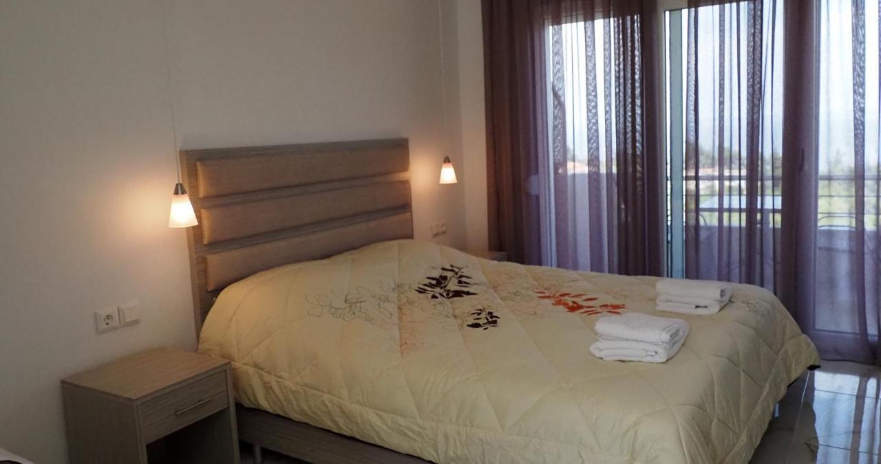 Valiant Sea Aparthotel Kriopigi Ngoại thất bức ảnh